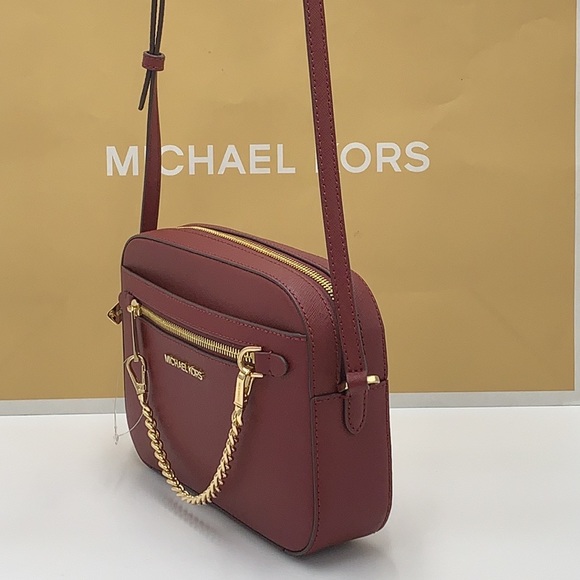MICHAEL KORS
Jet Set Large Saffiano Leather Crossbody Bag
Dark Cherry
NWT - Picture 7 of 16